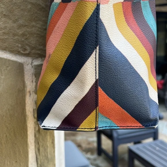 Tory Burch Chevron Leather Tote Bag. Multi-colored. - Picture 5 of 8